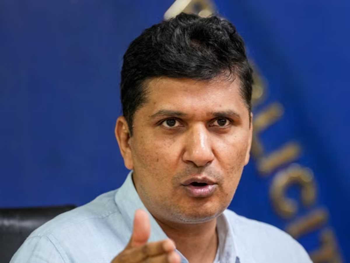 दिल्ली के उपराज्यपाल ने चरमराते स्वास्थ्य ढांचों पर सौरभ भारद्वाज को लिखा पत्र